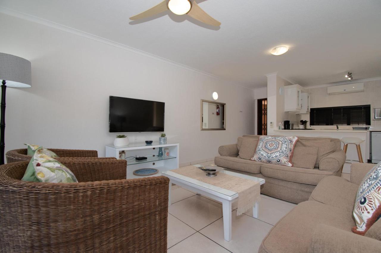 7 The Shades Umhlanga Rocks Apartamento Durban Exterior foto